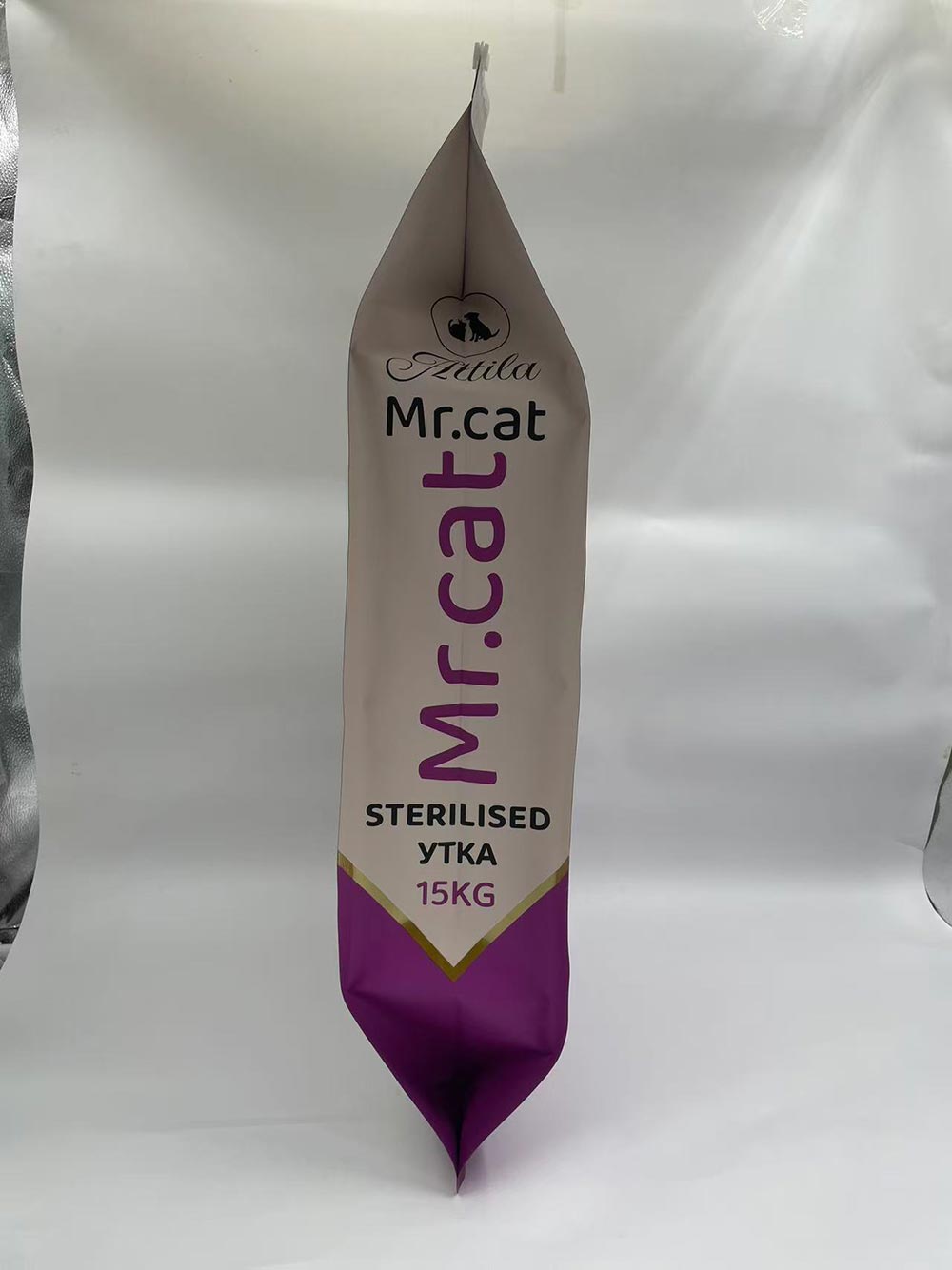 Frozen vacuum bag cat food bag